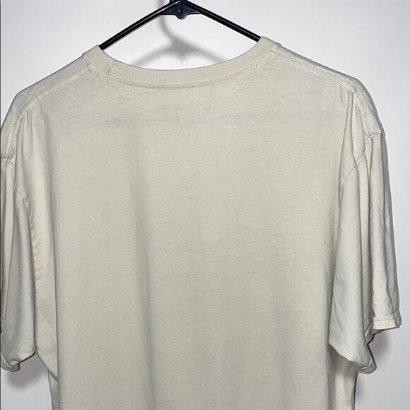 Cream Short Sleeve Tee with Vintage Car Graphic - Picture 6 of 9